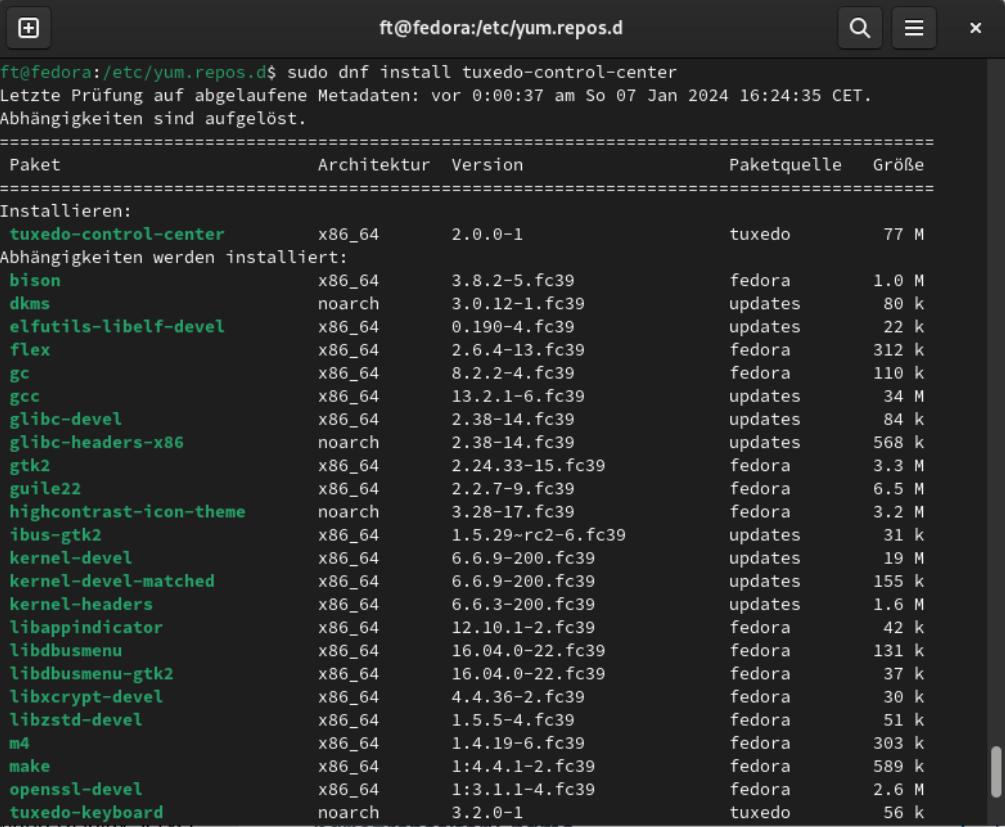 Nach dem Einbinden der Paketquellen installieren Sie zusätzliche TUXEDO-Software wie das TUXEDO Control Center direkt über den Paketmanager Ihrer Fedora-Installation.